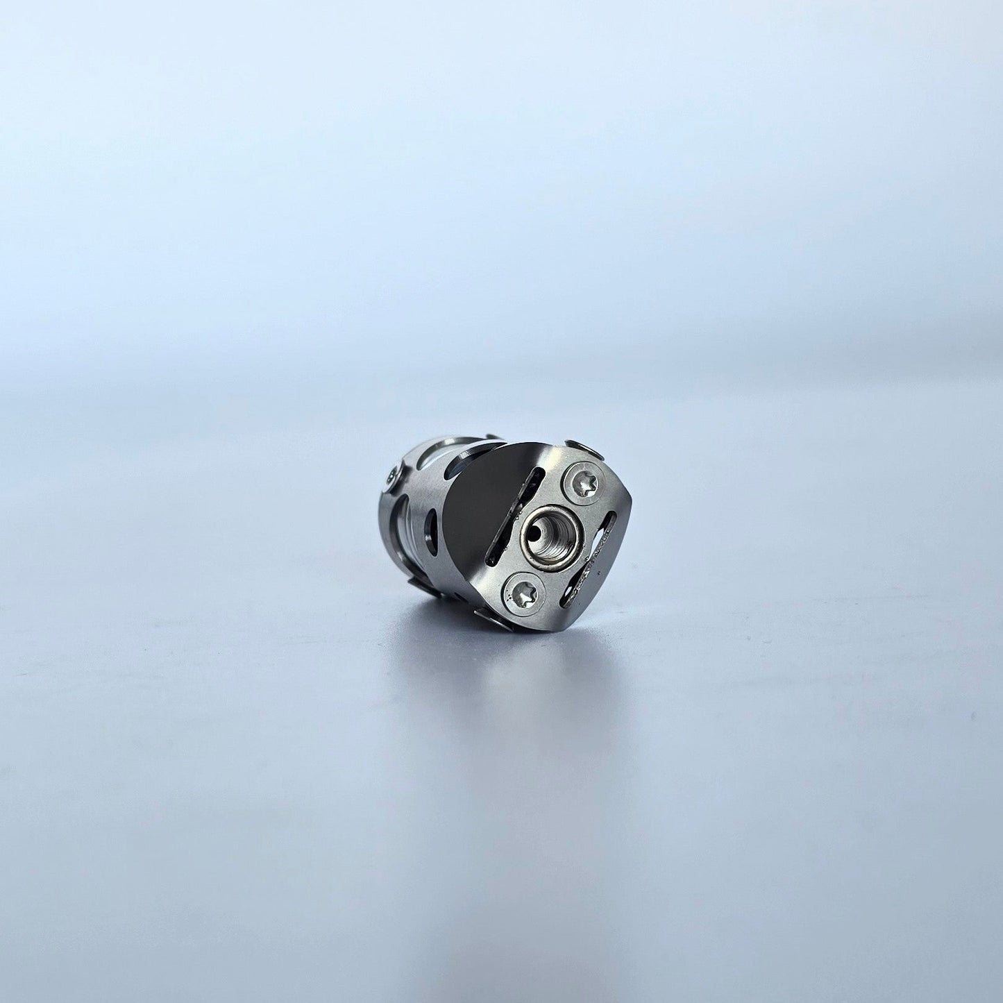 Chube compact [preorder]