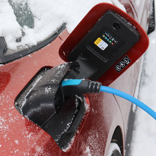 BMW i4 weather and snow cover for charging port