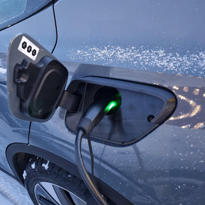 Polestar 2 weather and snow cover for charging port